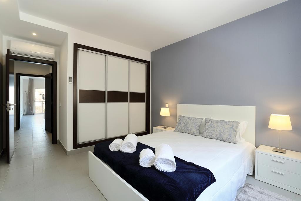 Original 3 Bedroom Downtown Αλμπουφέιρα Εξωτερικό φωτογραφία